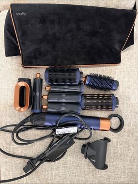 Dyson Airwrap Full Set - like new